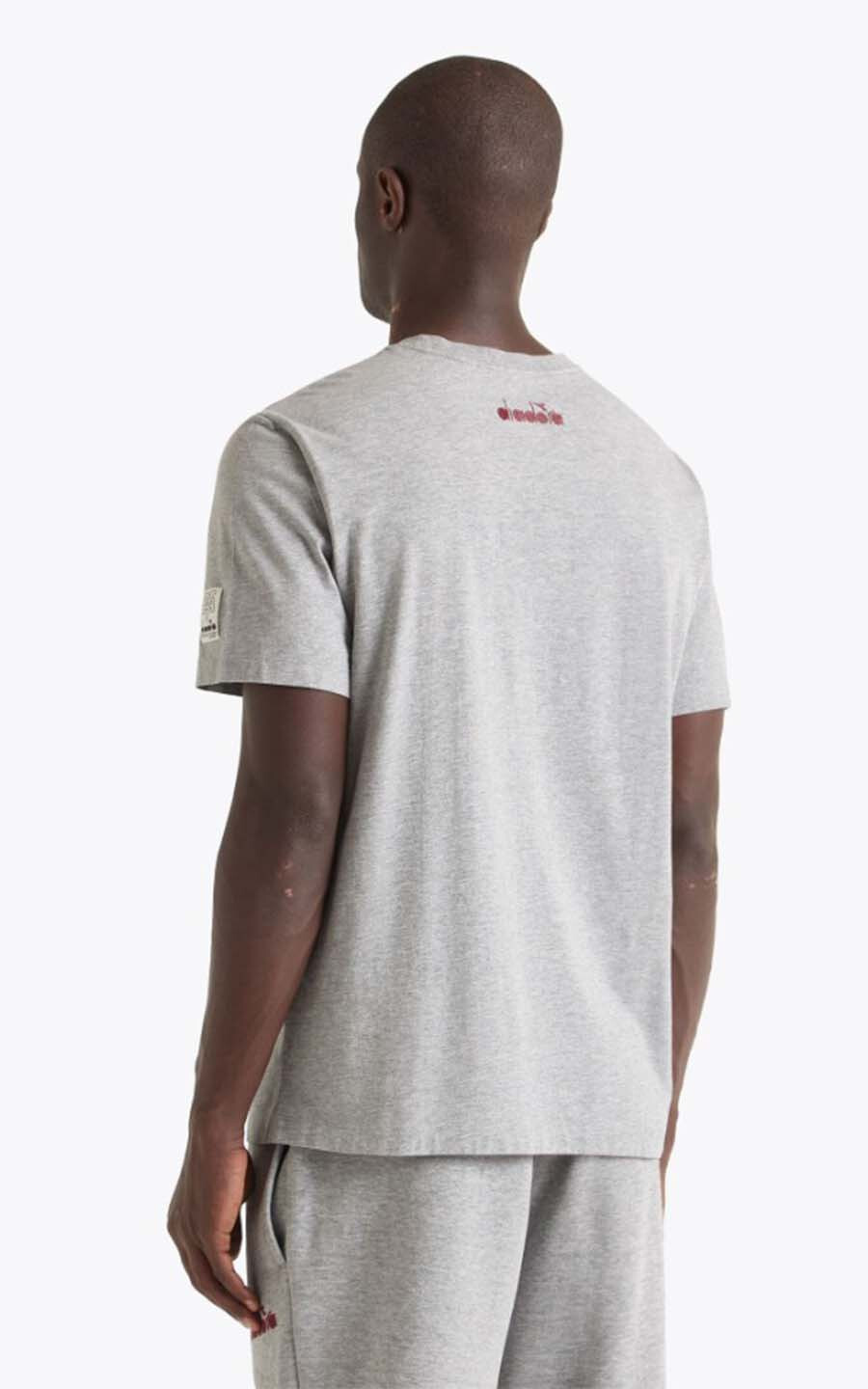 zoom in on Grijs T-shirt image Grijs T-shirt image