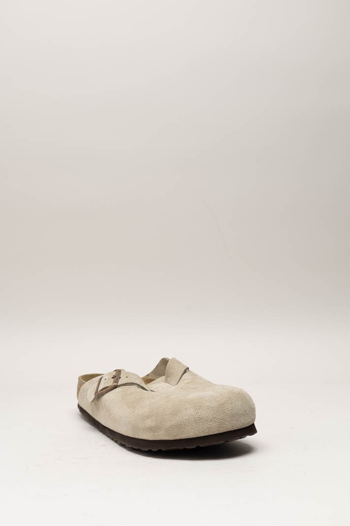 Taupe Muil