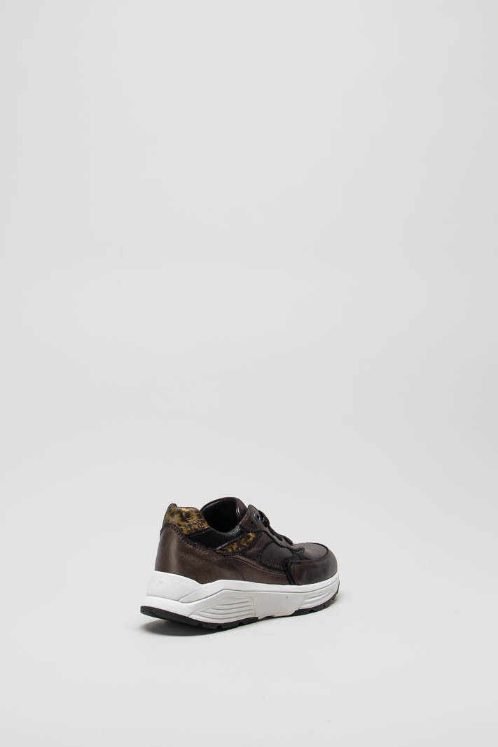 zoom in on Brons Sneaker image Brons Sneaker image