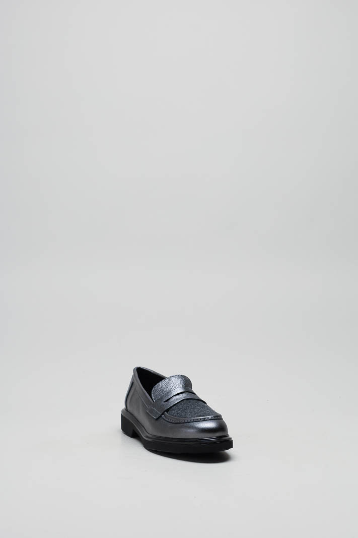 zoom in on Grijs Mocassin image Grijs Mocassin image