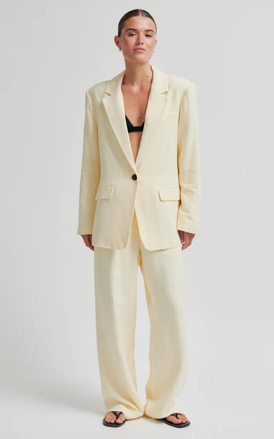 Geel Broek image