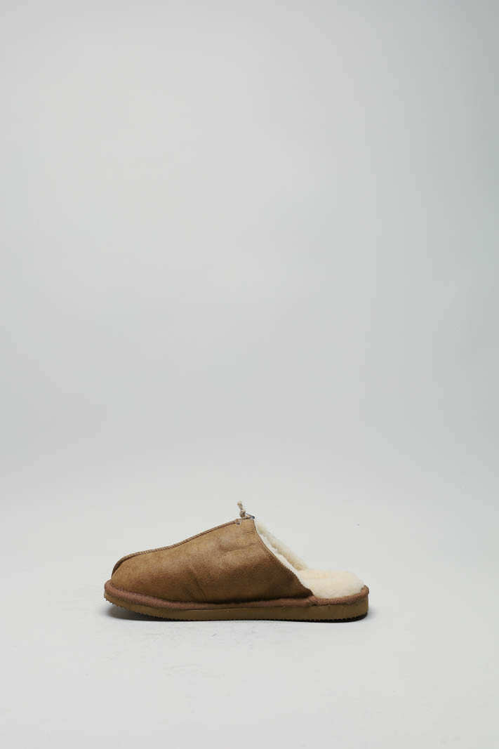 zoom in on Cognac Pantoffel image Cognac Pantoffel image
