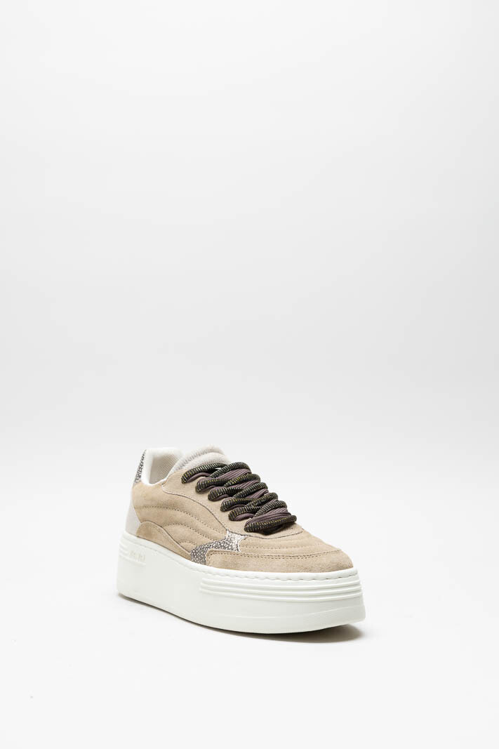 Beige Sneaker