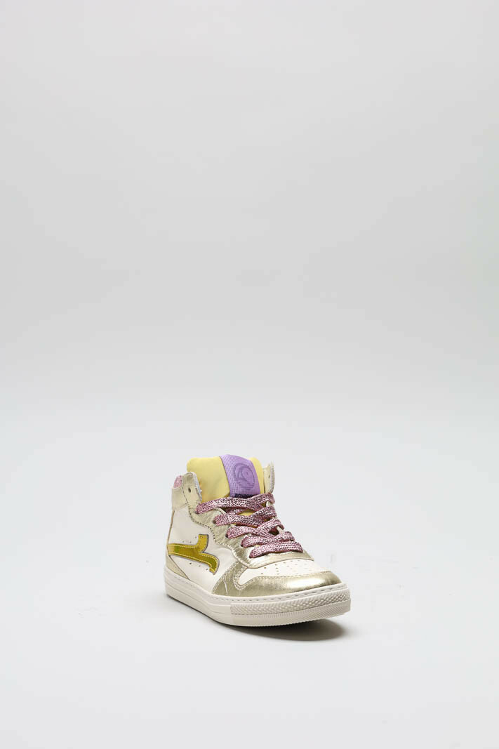 zoom in on Goud Sneaker image Goud Sneaker image