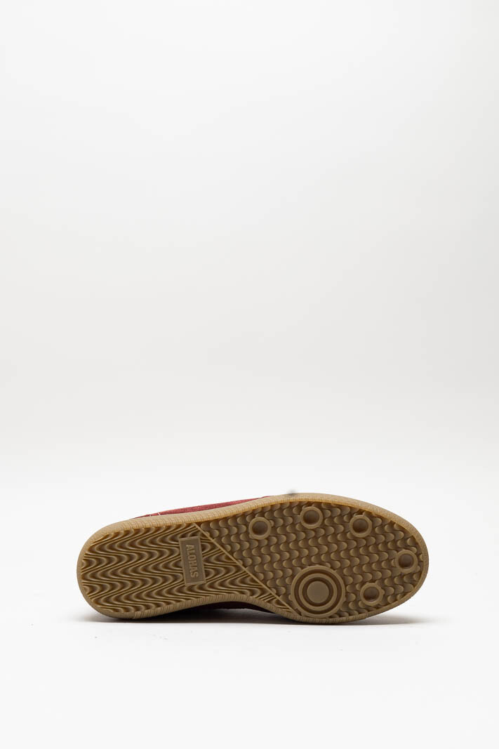 Bordeaux Sneaker image