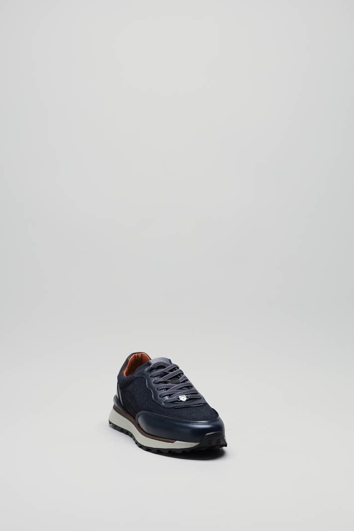 zoom in on Blauw Sneaker image Blauw Sneaker image