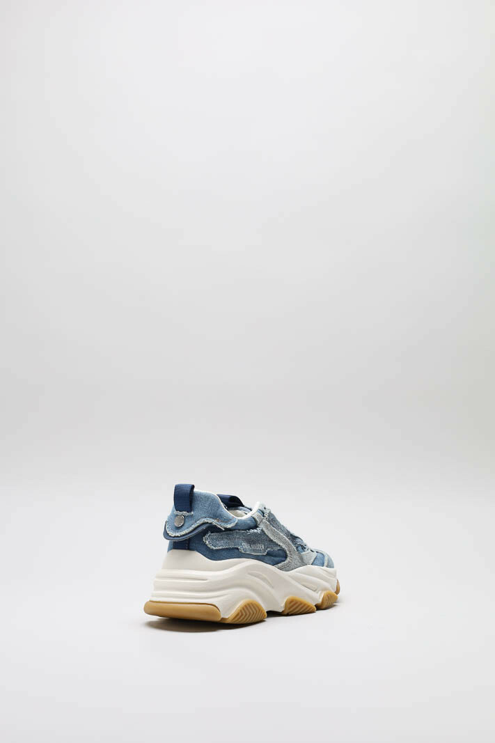 zoom in on Blauw Sneaker image Blauw Sneaker image