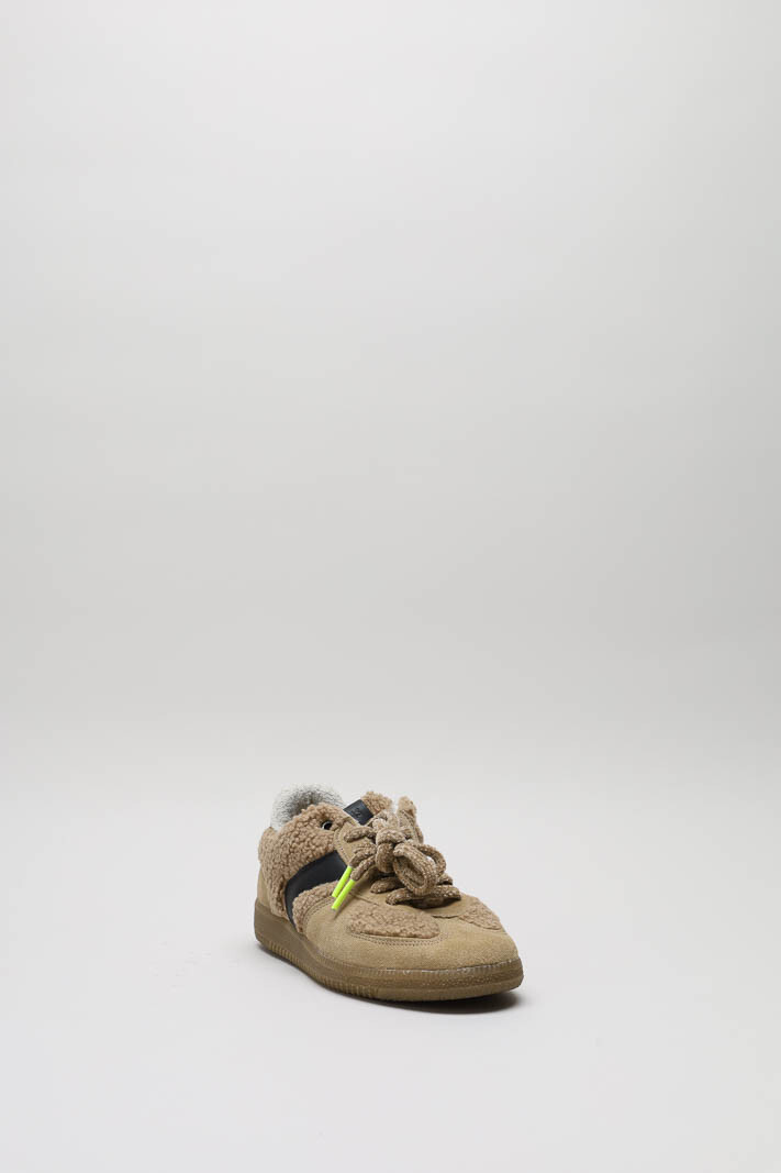 Camel Sneaker