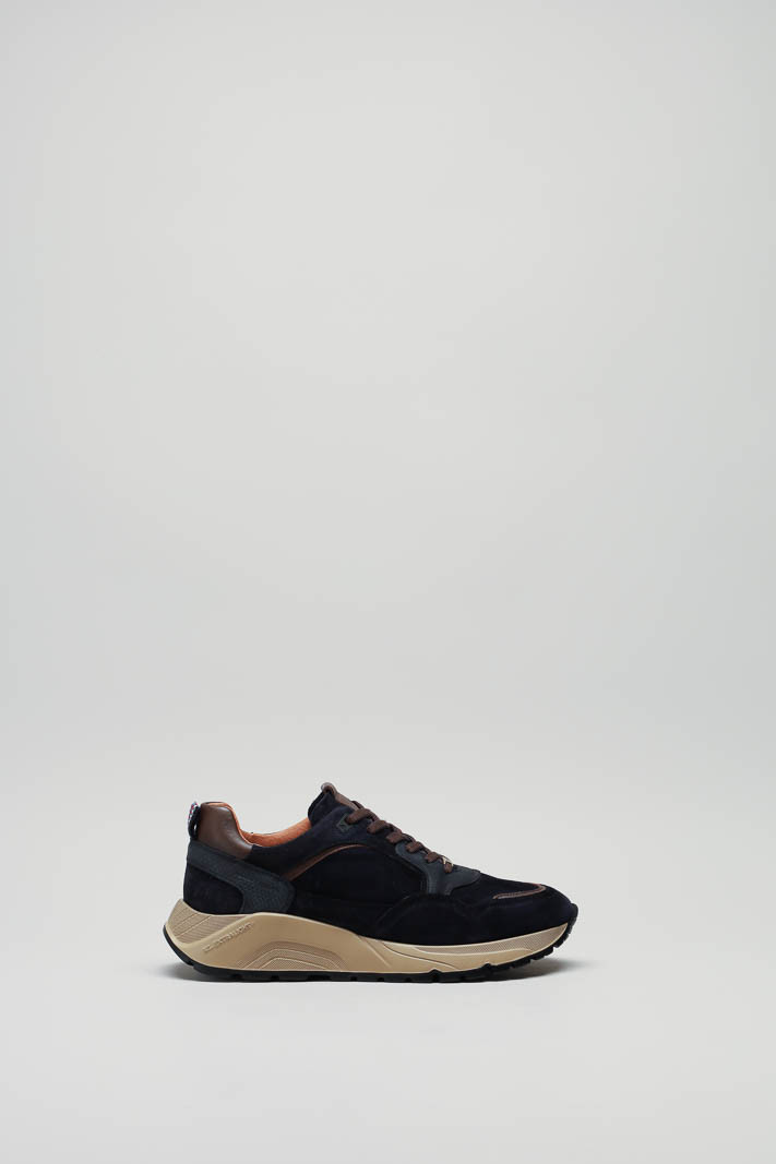 zoom in on Blauw Sneaker image Blauw Sneaker image