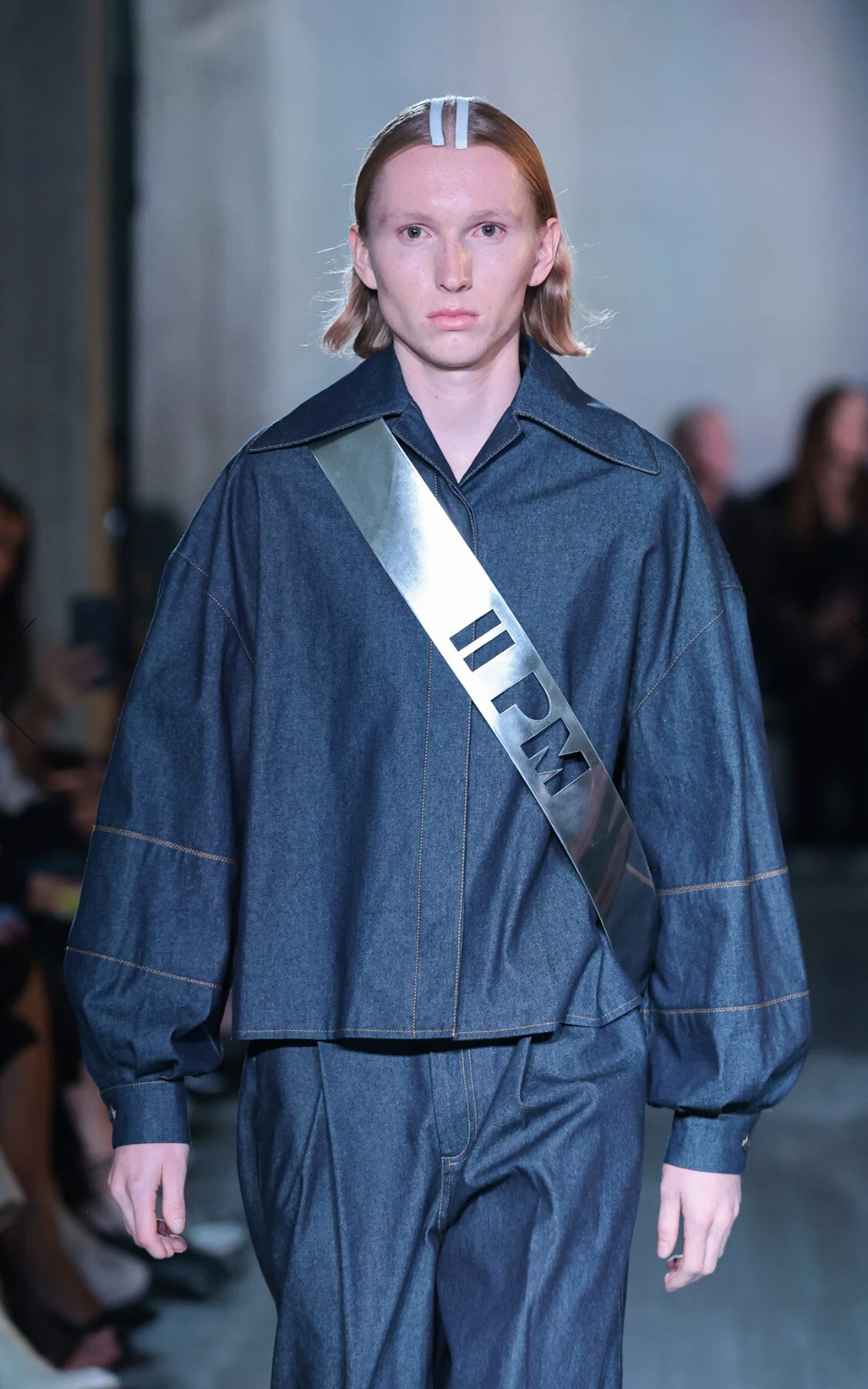 Donkerblauw Jas image