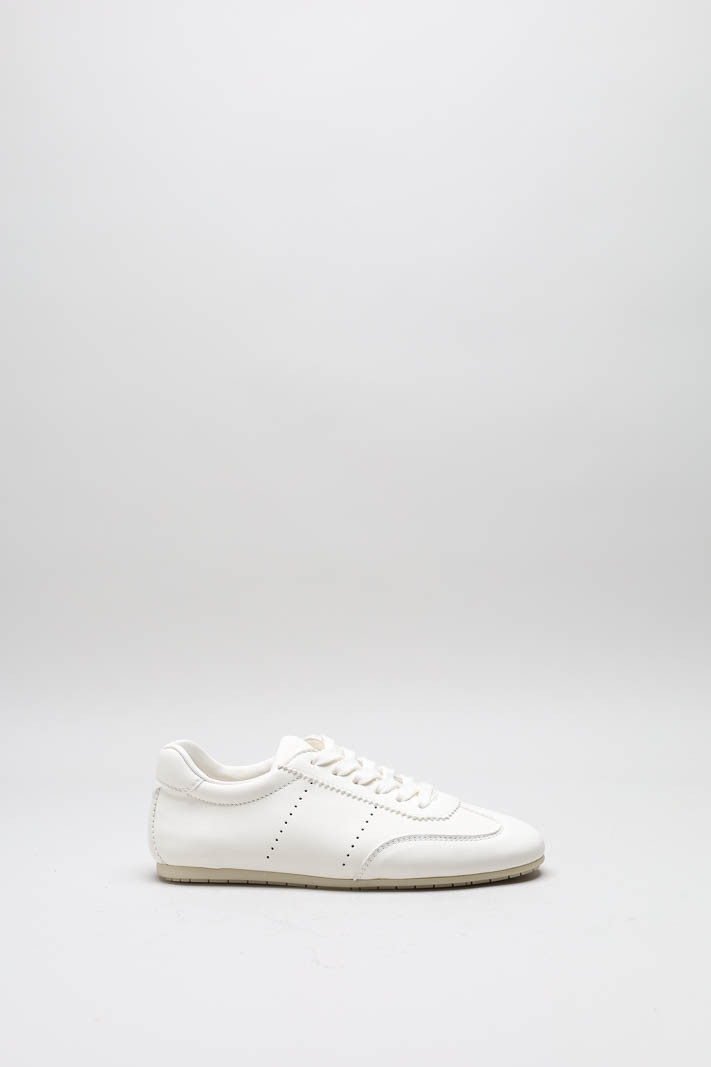 Ecru Sneaker
