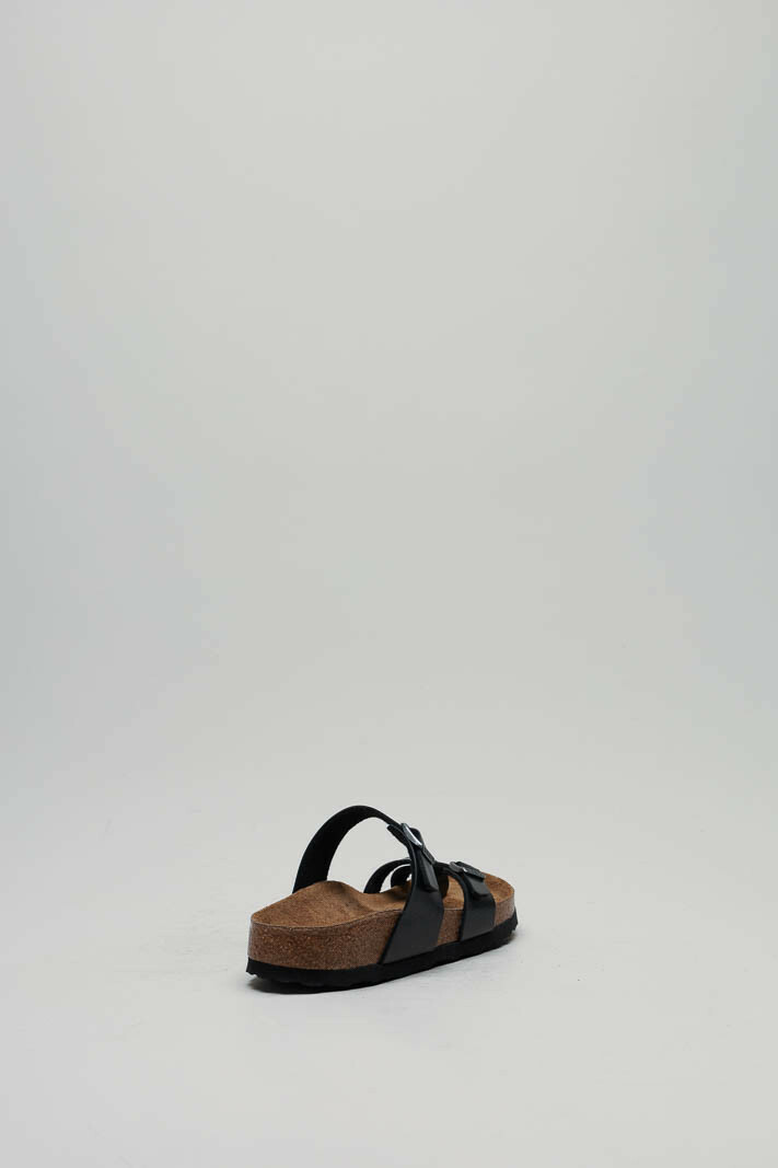zoom in on Zwart Slipper image Zwart Slipper image