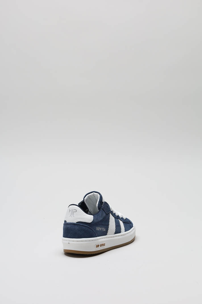 zoom in on Blauw Sneaker image Blauw Sneaker image