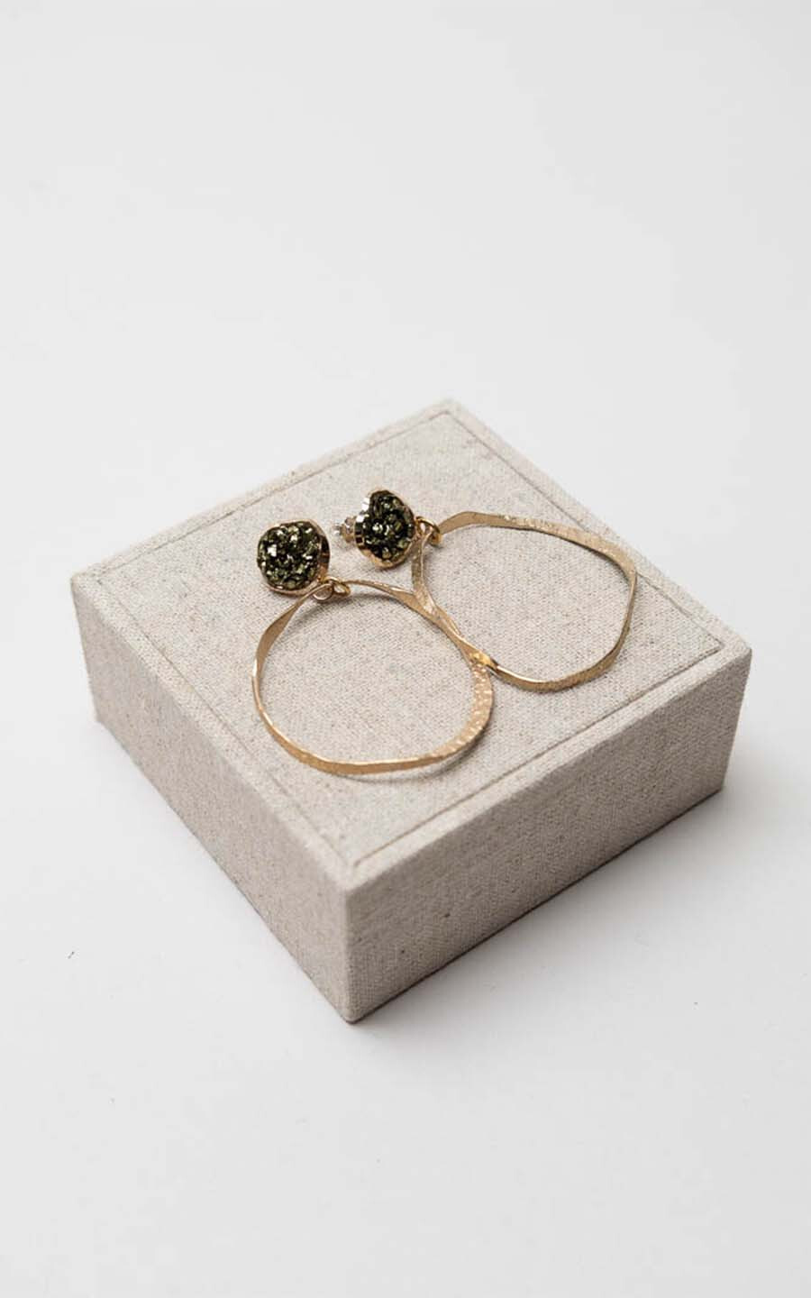 Groen Oorbellen image