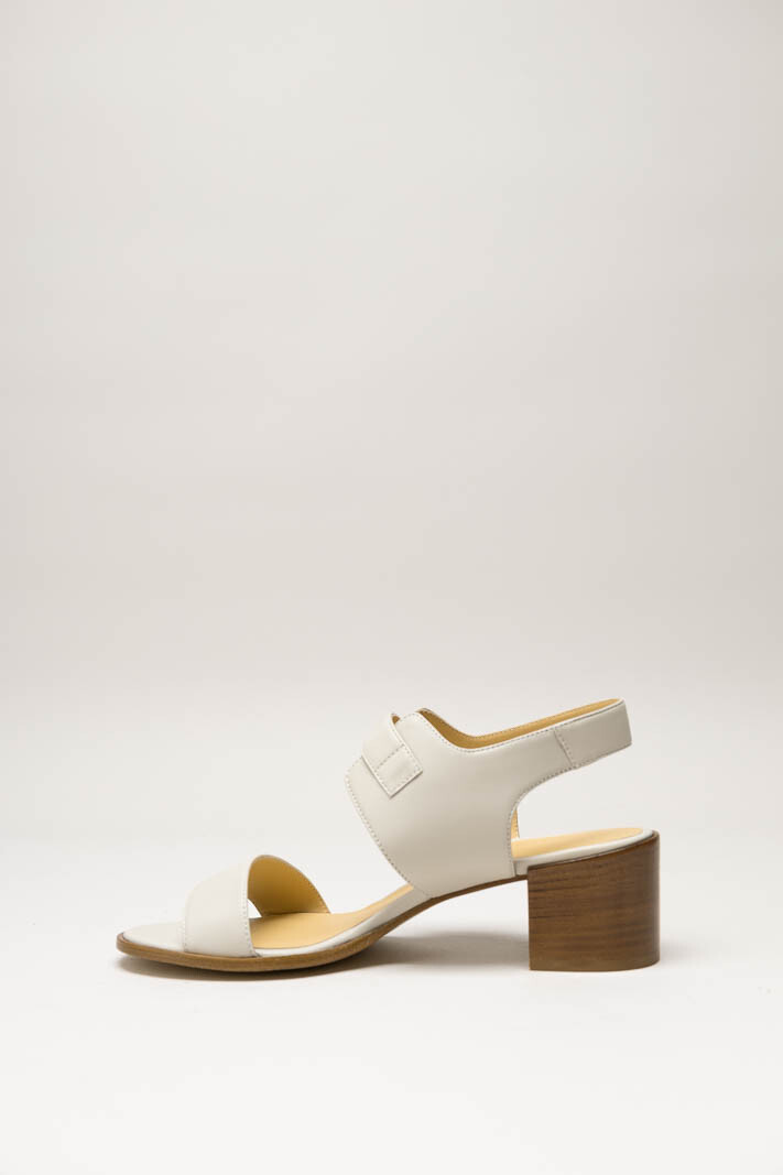 Lichtgrijs Sandaal hak image