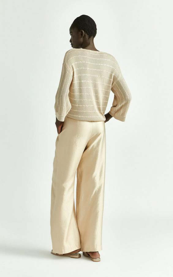 zoom in on Goud Sweater/trui image Goud Sweater/trui image
