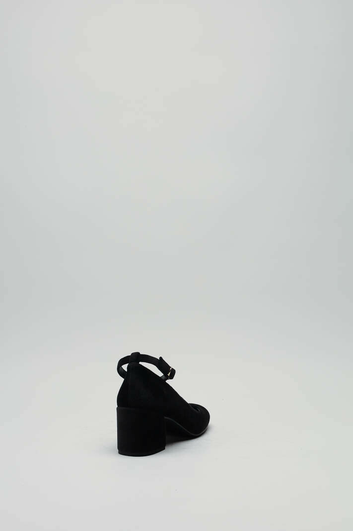 zoom in on Zwart Pump image Zwart Pump image