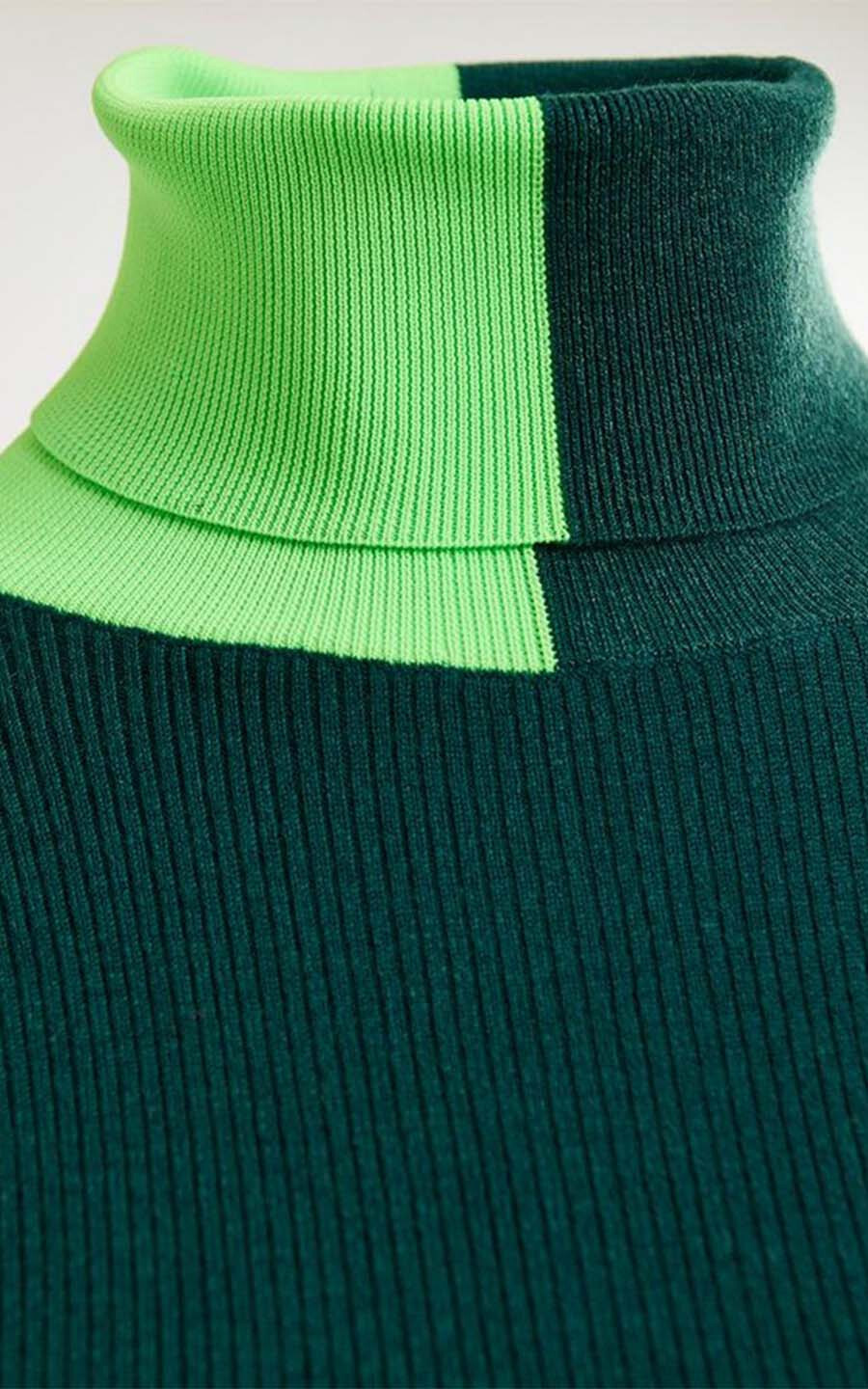 zoom in on Groen Sweater/trui image Groen Sweater/trui image