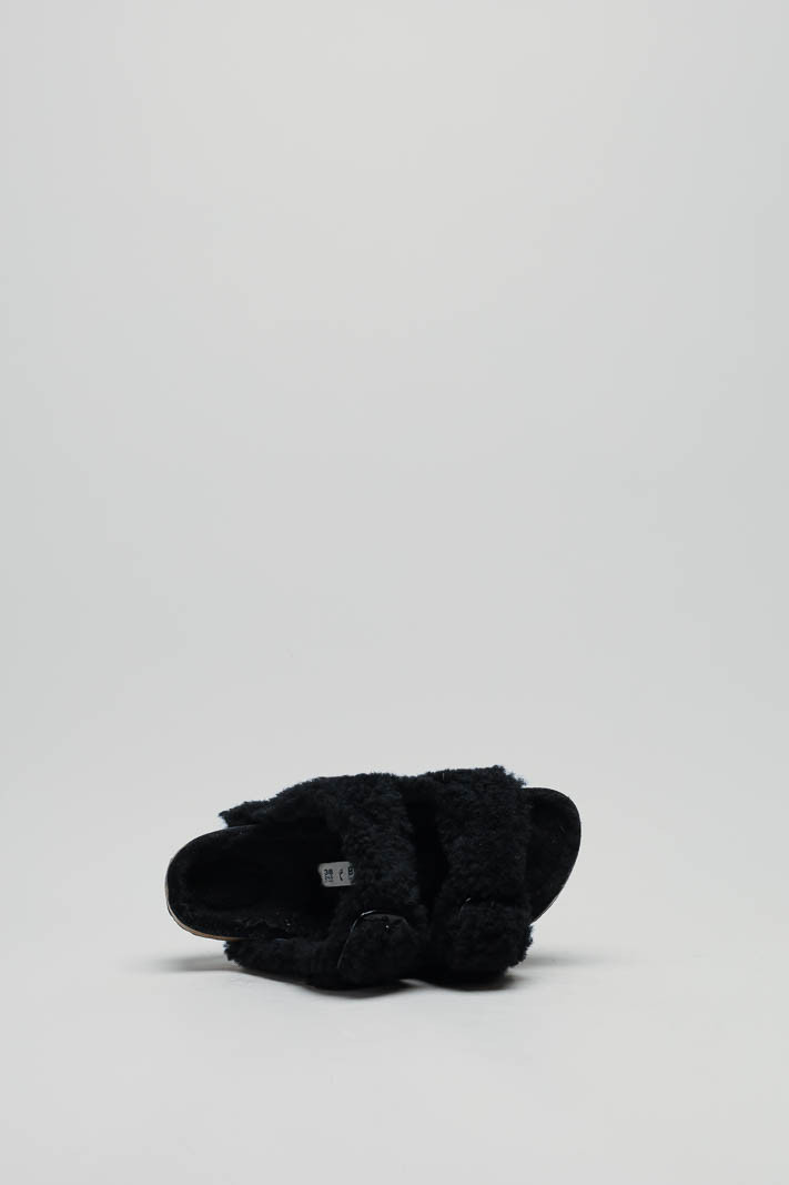 zoom in on Zwart Slipper image Zwart Slipper image