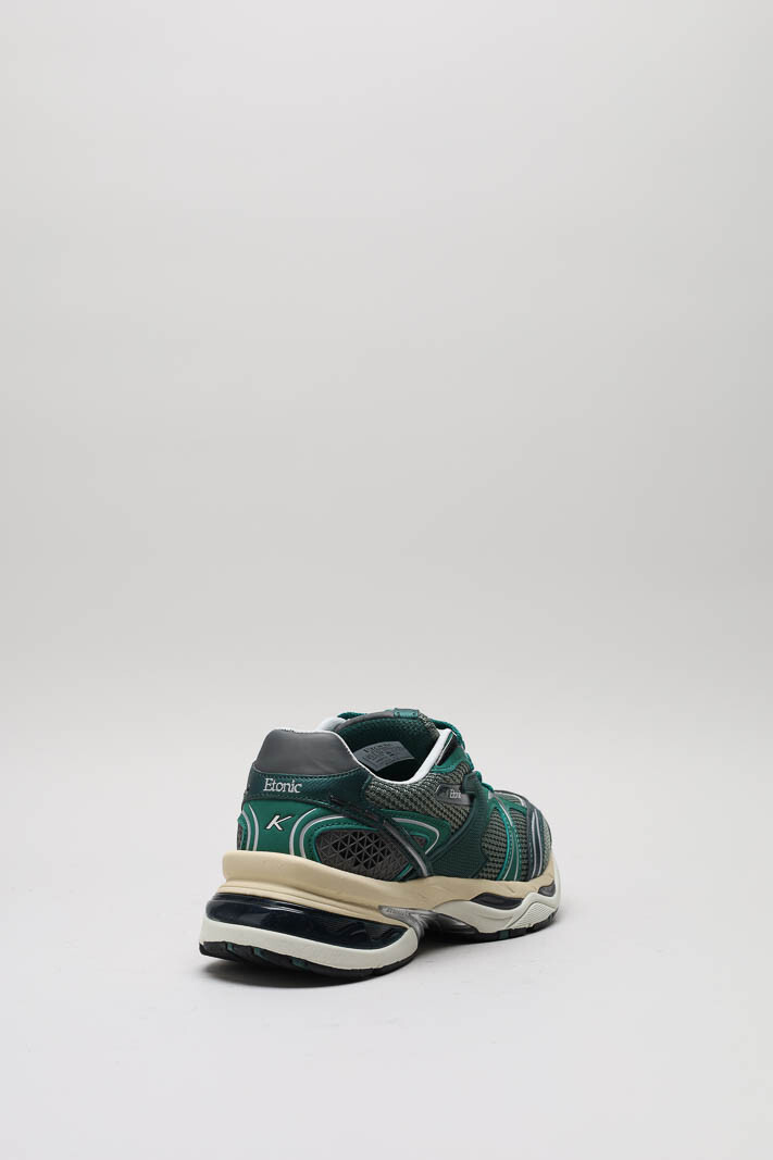 zoom in on Groen Sneaker image Groen Sneaker image