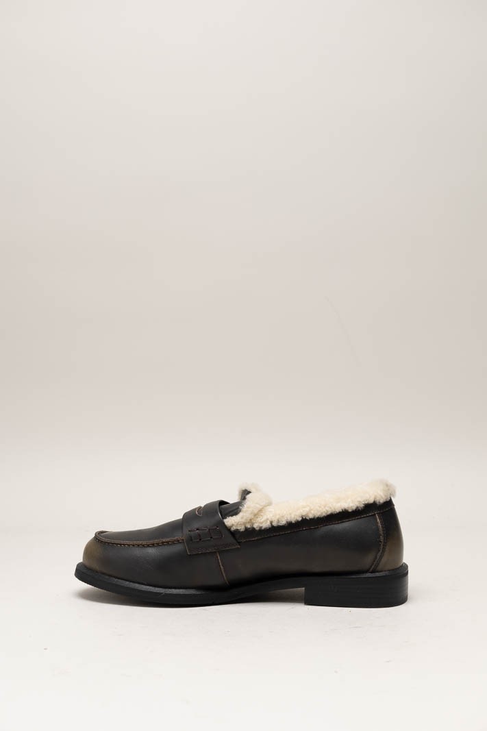 Donkerbruin Mocassin image