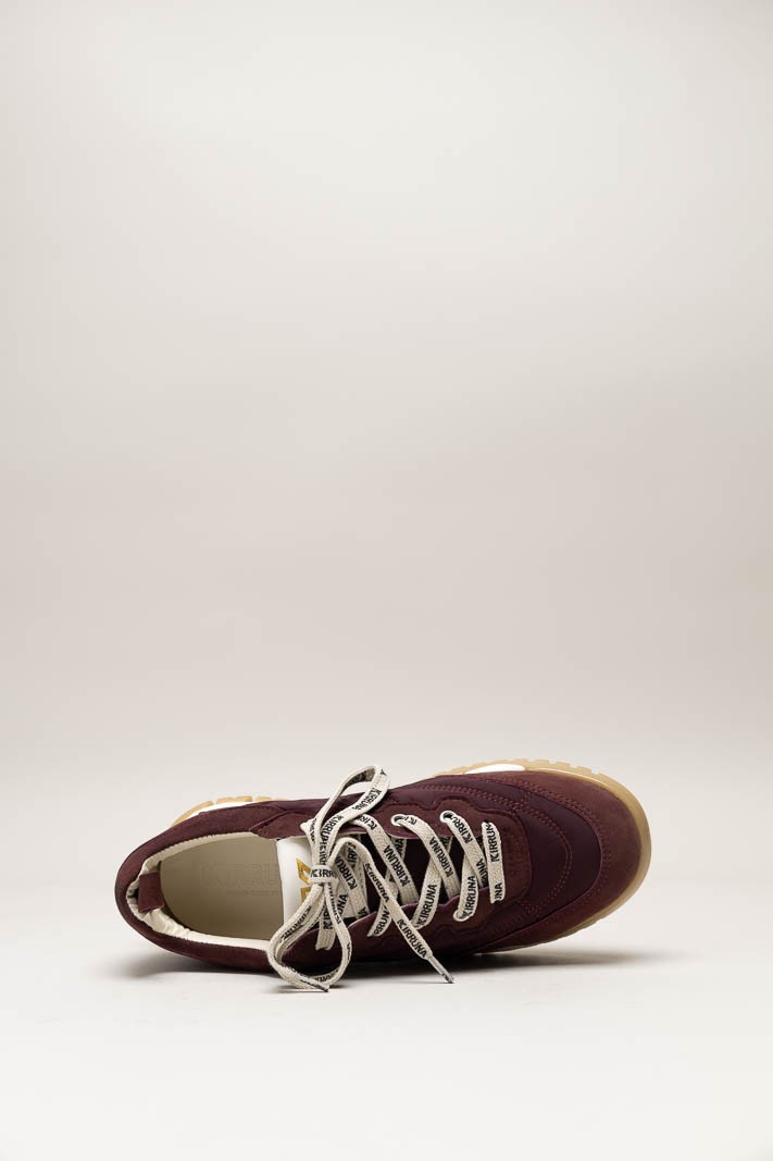 Bordeaux Sneaker image