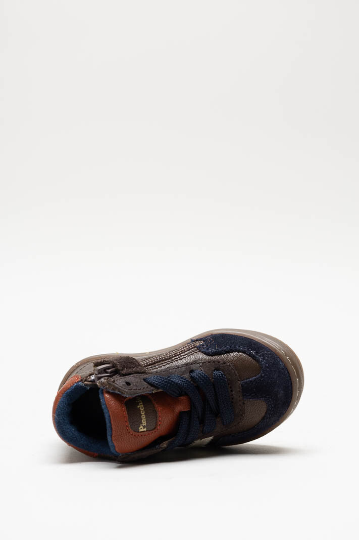 zoom in on Donkerbruin Sneaker image Donkerbruin Sneaker image