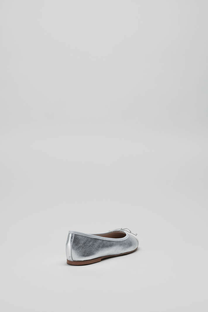 zoom in on Zilver Ballerina image Zilver Ballerina image