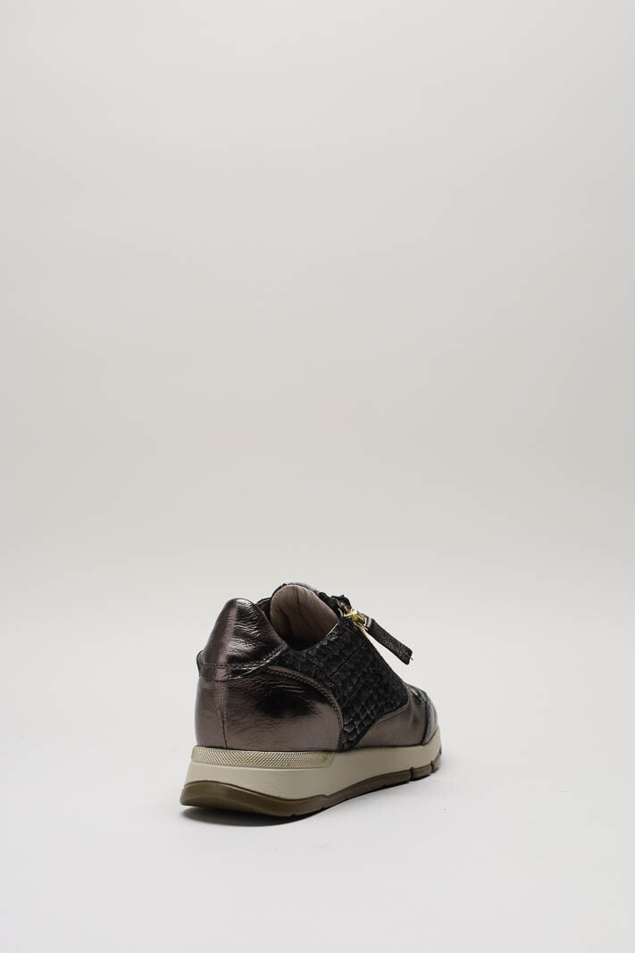zoom in on Brons Sneaker image Brons Sneaker image