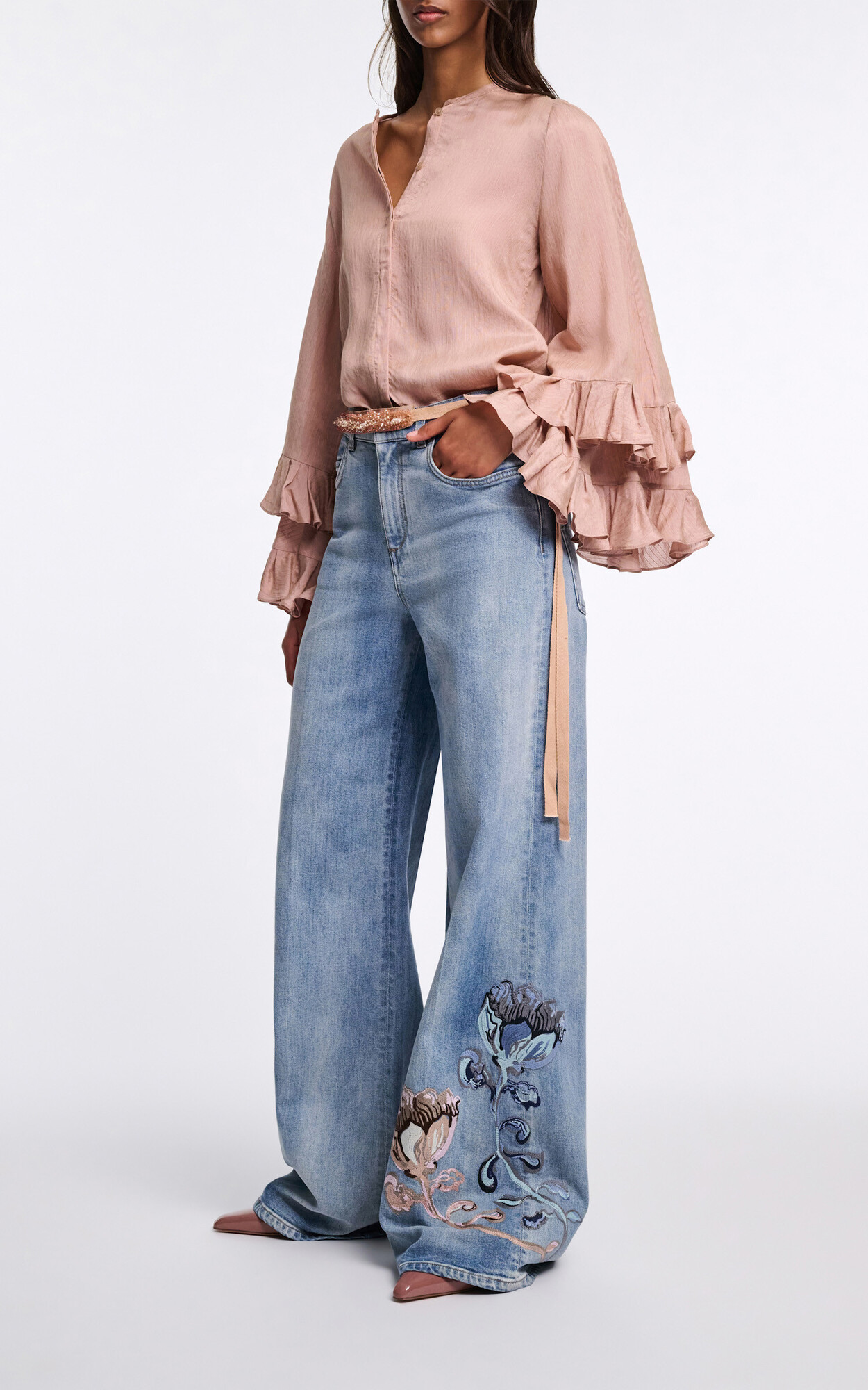 zoom in on Jeans Broek image Jeans Broek image