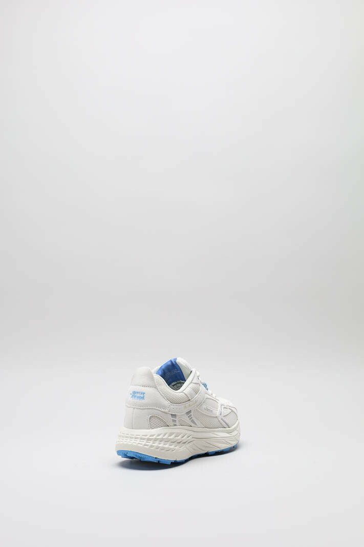 zoom in on Blauw Sneaker image Blauw Sneaker image