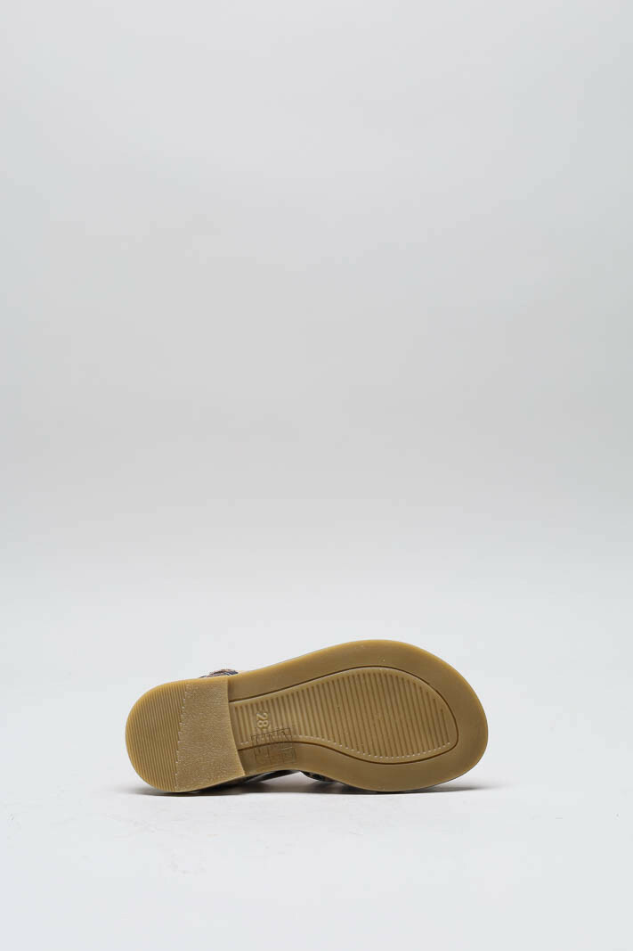zoom in on Beige Sandaal image Beige Sandaal image