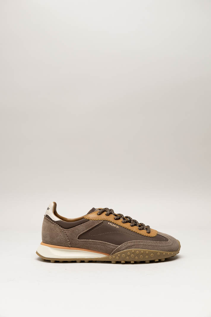 Bruin Sneaker
