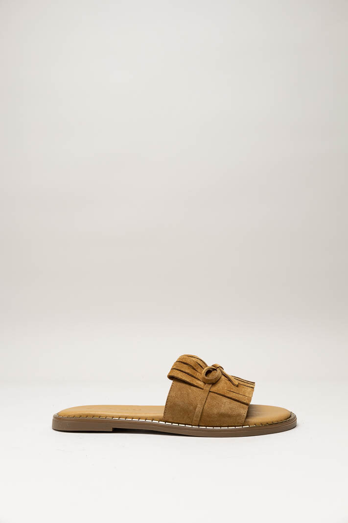 Camel Slipper