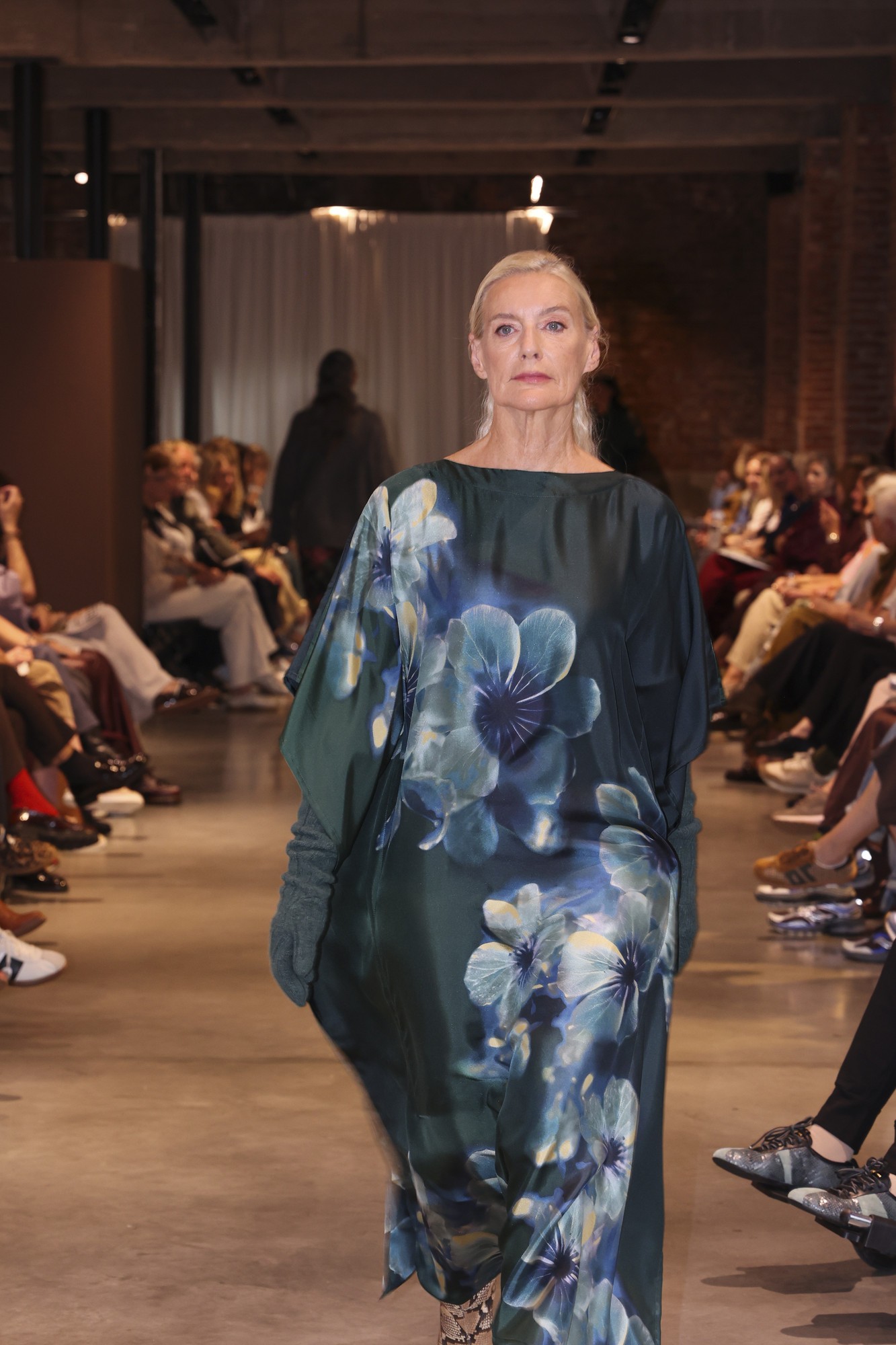 Runway Show PT.1 - 0.053