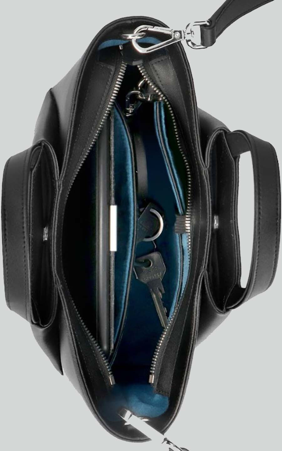 zoom in on Zwart Cross body image Zwart Cross body image