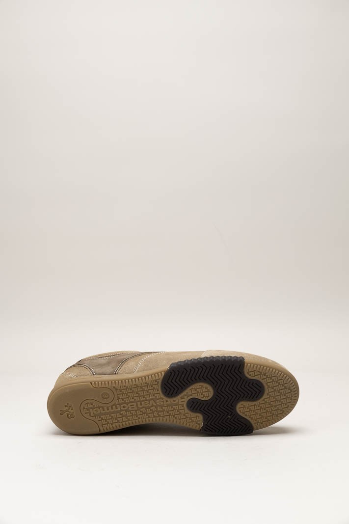 Beige Sneaker image