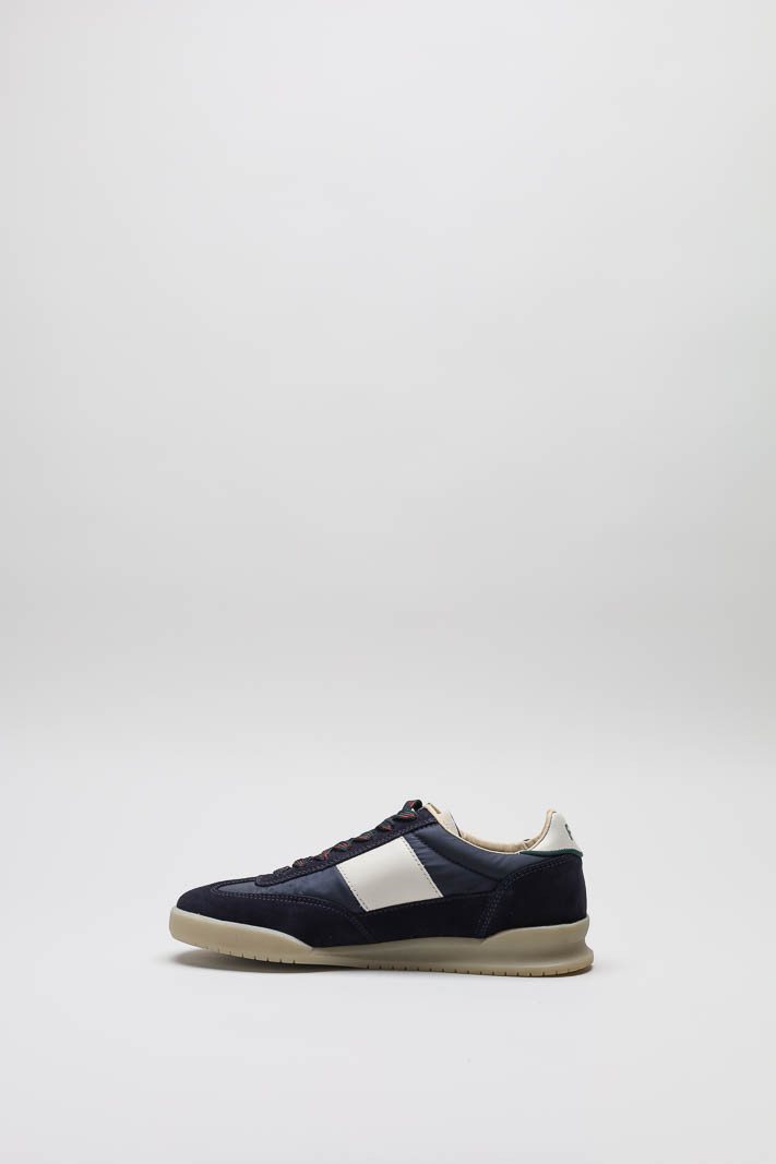 zoom in on Donkerblauw Sneaker image Donkerblauw Sneaker image