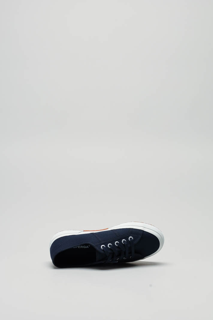 zoom in on Blauw Sneaker image Blauw Sneaker image