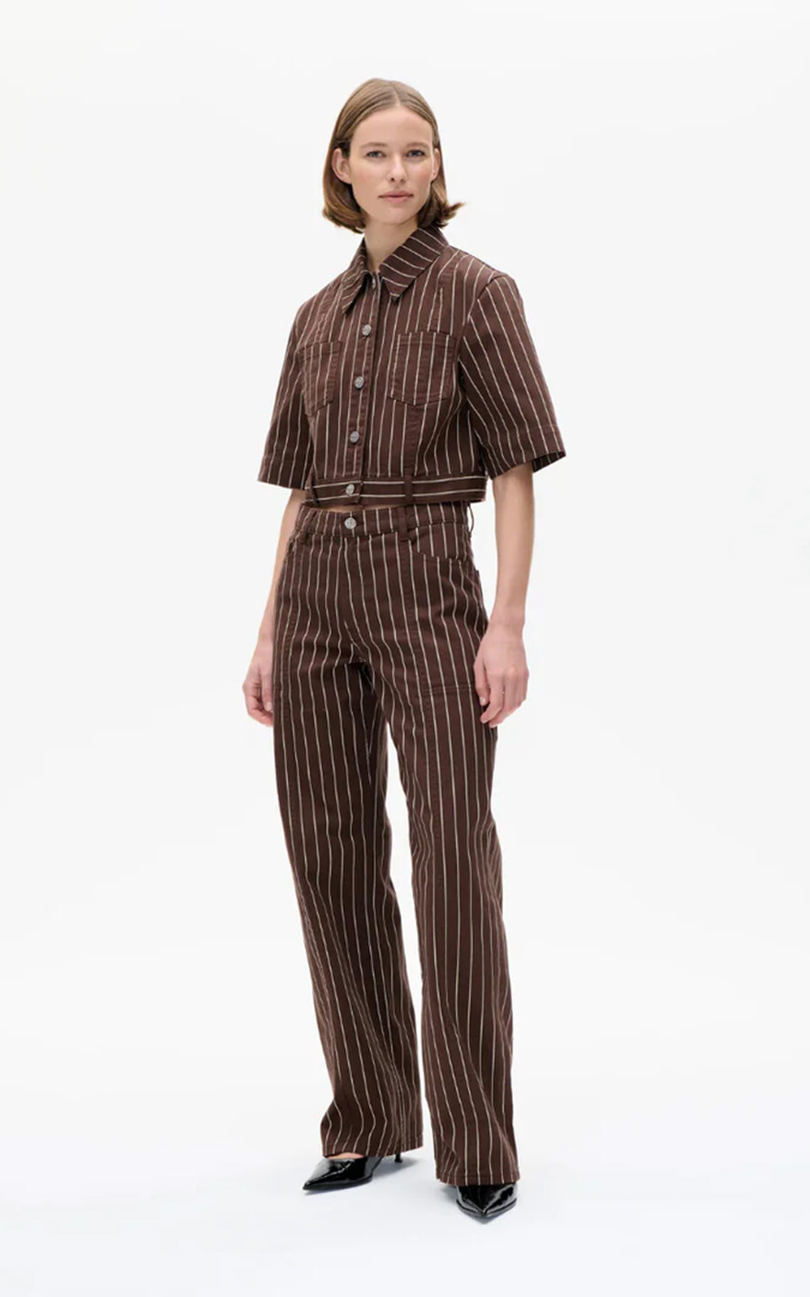 zoom in on Bruin Broek image Bruin Broek image