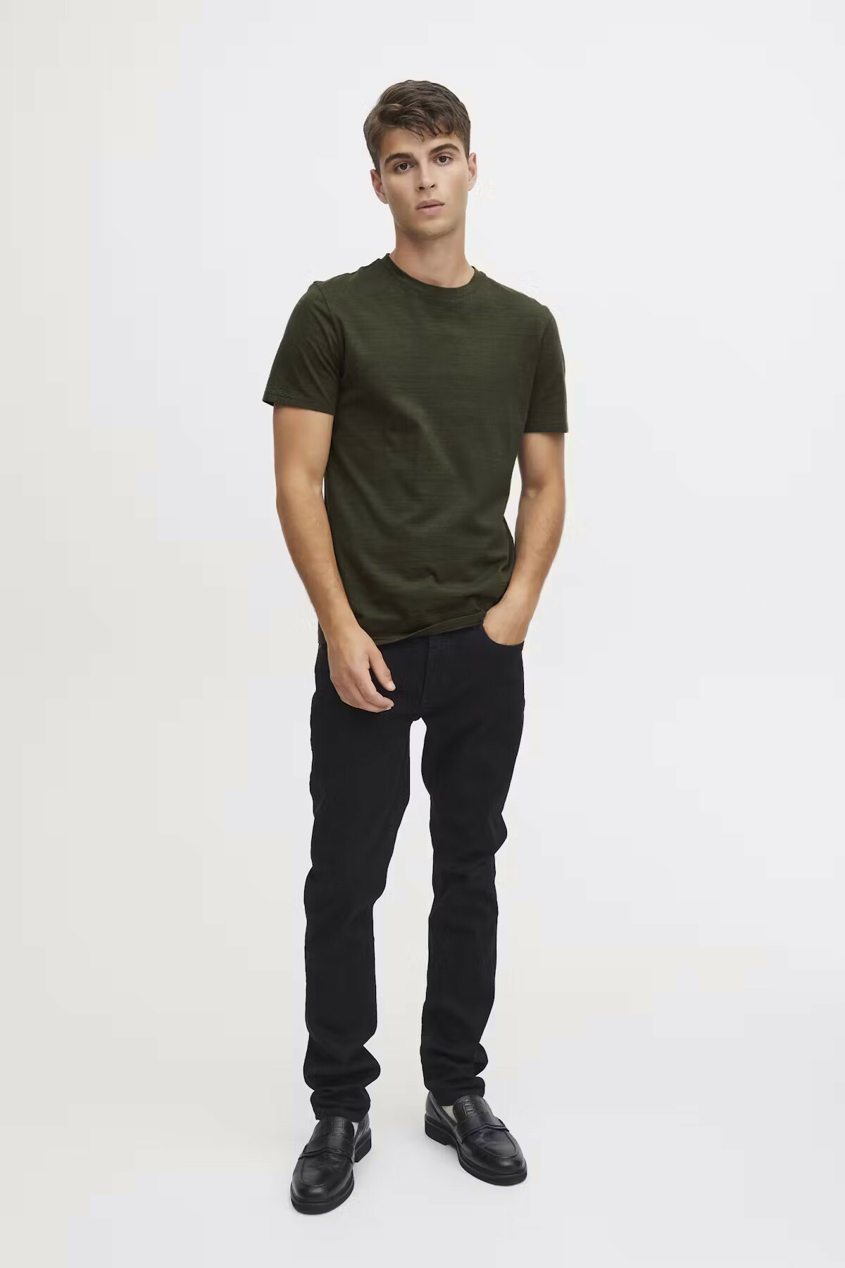 zoom in on Groen T-shirt image Groen T-shirt image