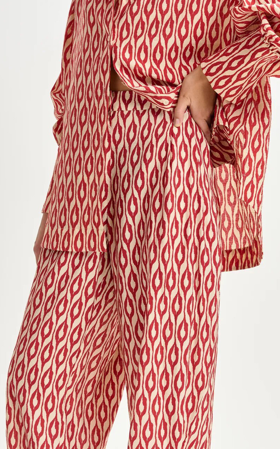 Rood Broek image