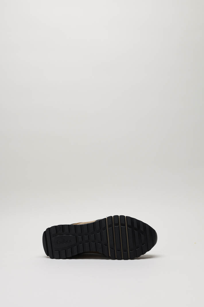 zoom in on Zwart Sneaker image Zwart Sneaker image