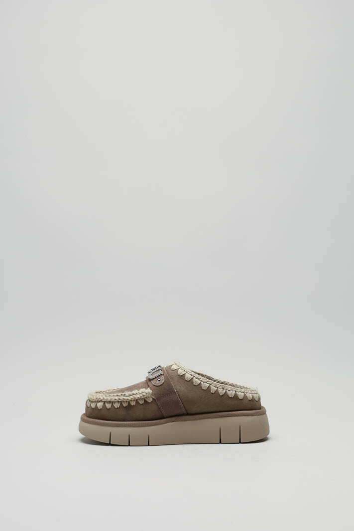 zoom in on Taupe Instapper image Taupe Instapper image