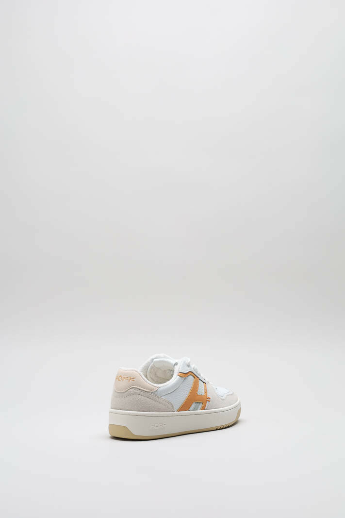 zoom in on Wit Sneaker image Wit Sneaker image