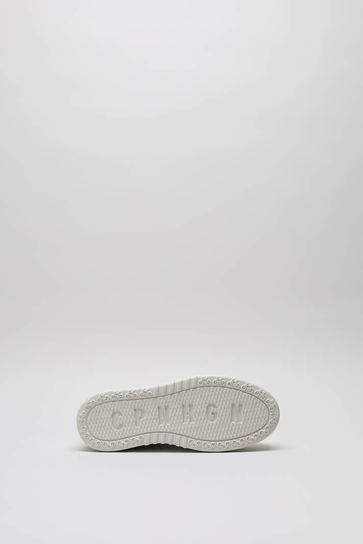 zoom in on Wit Sneaker image Wit Sneaker image