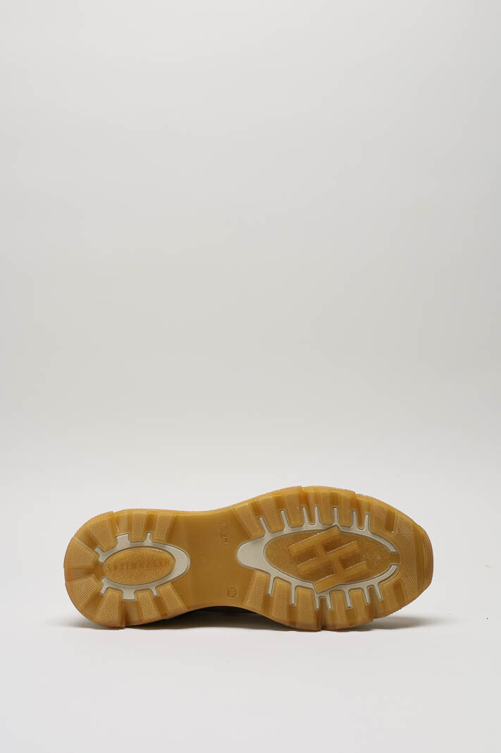 zoom in on Goud Sneaker image Goud Sneaker image