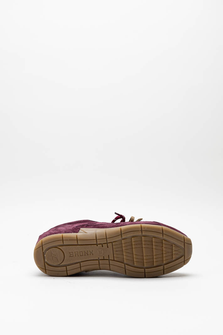 Bordeaux Ballerina image