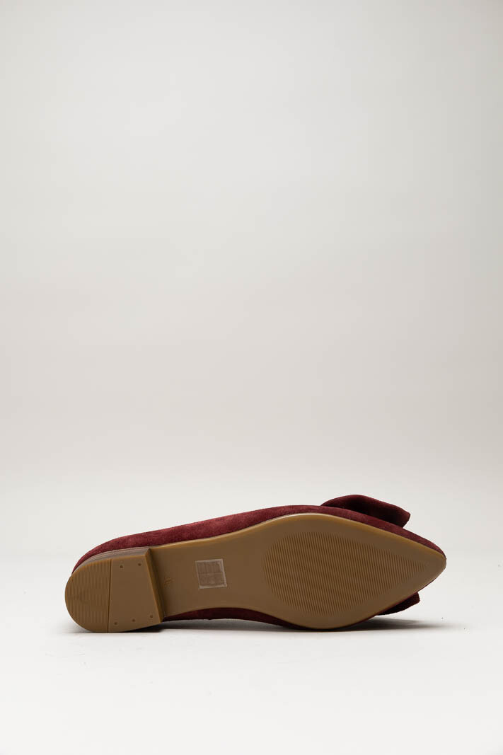 Bordeaux Ballerina image