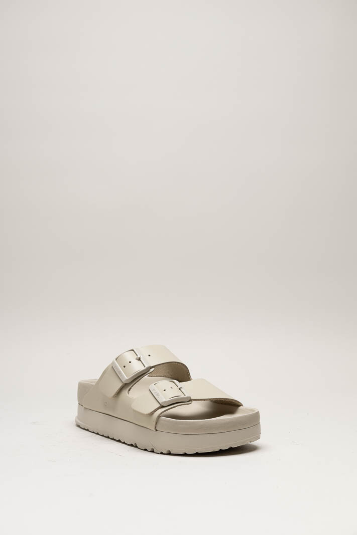 Lichtbeige Slipper